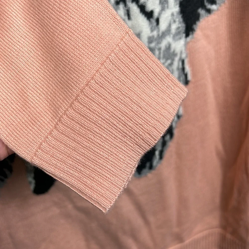 NWT Maison Jules Sweatshirt Crew Swan Motif Pink Gray Long Sleeve XL Feminine - Picture 5 of 12